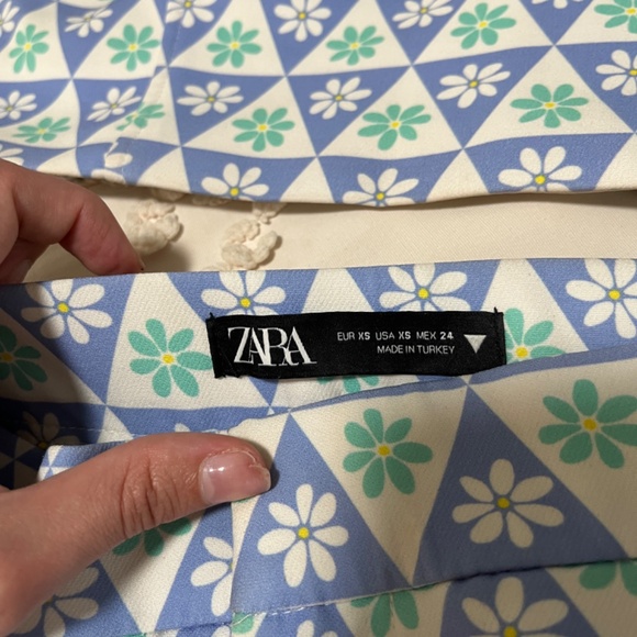 Zara Set - Picture 4 of 5